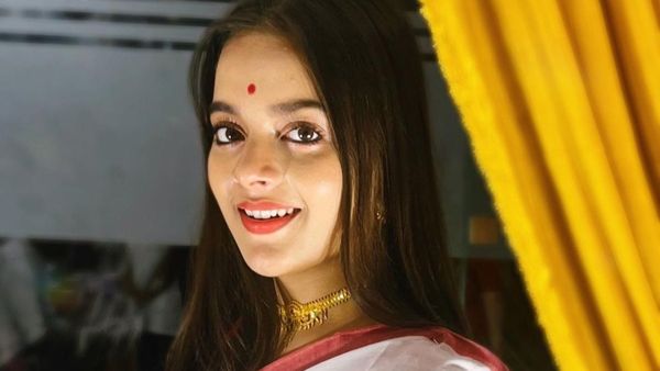 এবার ওয়েব সিরিজে অভিনয় করতে চলেছেন টেলিভিশনের এই জনপ্রিয় অভিনেত্রী  
