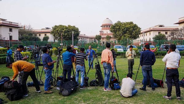 টিভি চ্যানেলে বিচারপতি গাঙ্গুলির সাক্ষাৎকার! হাইকোর্টের কাছে রিপোর্ট চাইল সুপ্রিম কোর্ট, 'স্বস্তি' অভিষেকের