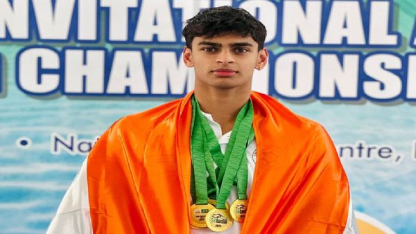 বেদান্ত সাঁতারে ভারতকে জেতালেন ৫টি সোনা, কোন জনপ্রিয় অভিনেতার পুত্র জানেন?