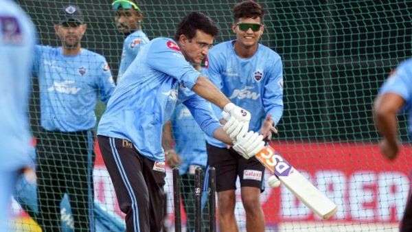 IPL: বাইশ গজে আবার ফিরে এল বাপি বাড়ি যা শট, দেখে নিন দাদার ব্যাটিংয়ের ভিডিও