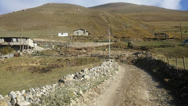 আজব এ গ্রামের সবাই দৃষ্টিহীন! এমনকী গৃহপালিত পশুরাও, জানেন সেই গ্রামের ঠিকানা