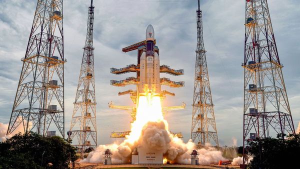 চাঁদে পাড়ি দেবে ভারত, চন্দ্রযান ৩-এর উৎক্ষেপণের তারিখ নির্ধারণ করে ফেলল ইসরো