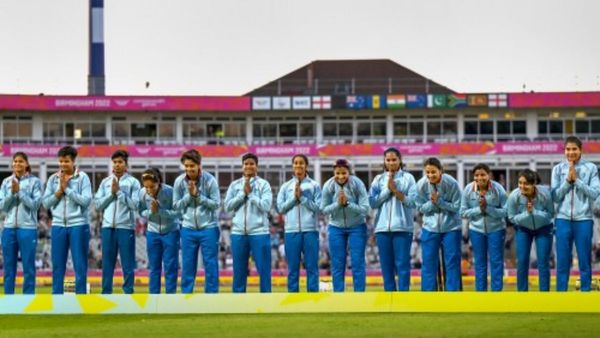 ভারতীয় মহিলা দলের নতুন হেডস্যার কে? দৌড়ে এগিয়ে ঘরোয়া ক্রিকেটে সফল এই কোচ