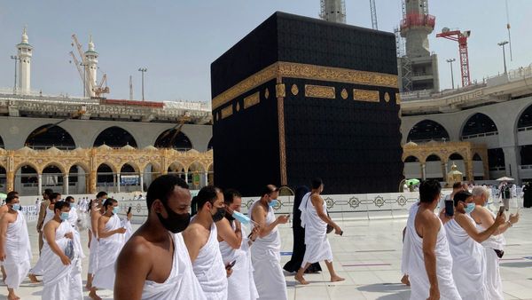 ট্রেনে করে সোজা মক্কা-মদিনা, সৌদি আরবের সঙ্গে চুক্তিতে পরিকল্পনা ভারতের বদলে দেবে হজ যাত্রা