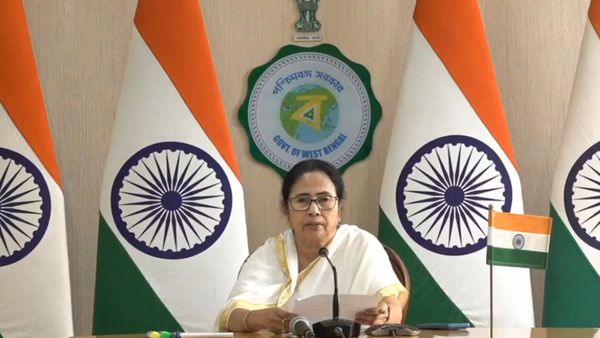 Sarasari Mukhyamantri: মমতা বন্দ্যোপাধ্যায়কে সরাসরি ফোন করুন! রইল এই নম্বর