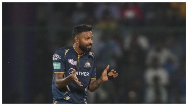 IPL: পরিসংখ্যানে এগিয়ে পাণ্ডিয়া, ধোনিদের হারালেই রেকর্ড ধরে রাখবেন হার্দিক