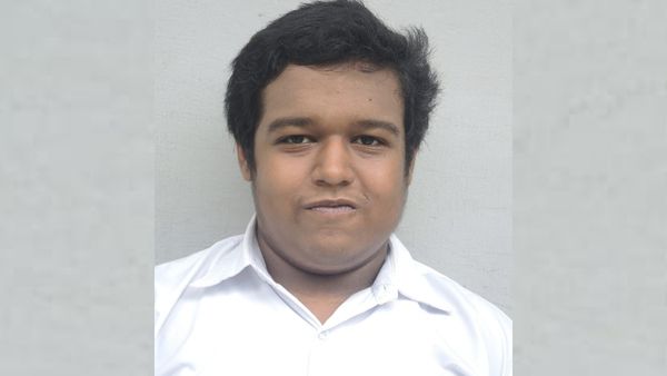 HS Result 2023 Topper: উচ্চমাধ্যমিকে প্রথম নরেন্দ্রপুর রামকৃষ্ণ মিশনের শুভ্রাংশু সর্দার, মেধাতািলকায় ৮৭ জন