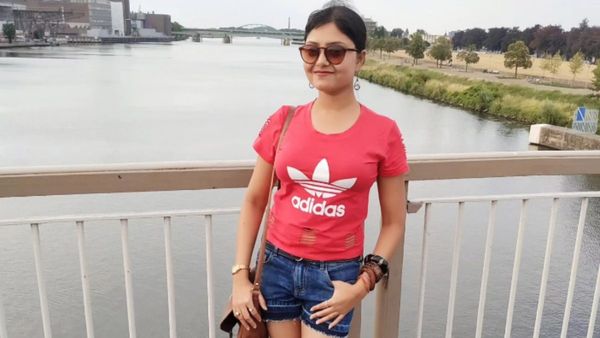 পথ দুর্ঘটনায় প্রাণ হারালেন টেলিভিশন অভিনেত্রী সুচন্দ্রা দাশগুপ্ত 