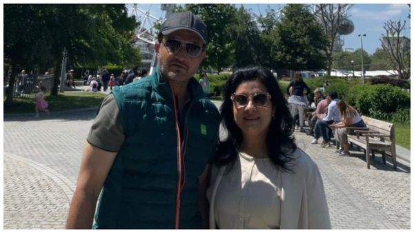 Dona Ganguly: মিষ্টি-ফুটফুটে, বাবার কোলে ডোনার ছোটবেলার ছবি দেখলে অবাক হবেন আপনিও