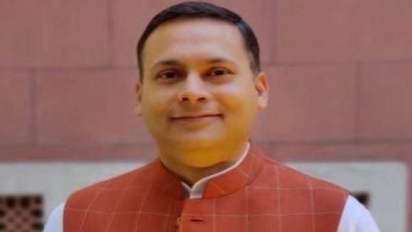 Congress: রাহুলকে টুইট-খোঁচা! বিজেপির আইটি সেলের প্রধান মালব্যের বিরুদ্ধে এফআইআর