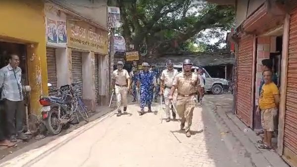 Bhangar: কেন অশান্তি মনোনয়নে, কীভাবে আক্রান্ত পুলিশ? জেলা শাসককে ফোন নির্বাচন কমিশনের