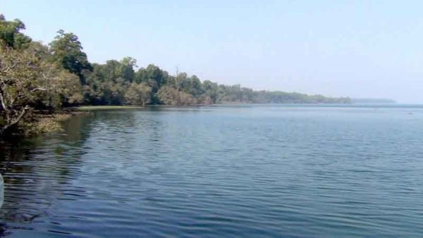 Travel: দিঘা-পুরী নয়, এই বর্ষায় বেড়িয়ে আসুন সমুদ্রহীন সৈকত থেকে 