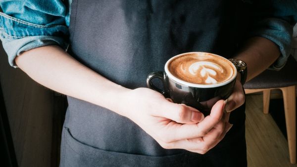 জনপ্রতি বছরে কফি খান প্রায় দশ কেজি করে, এই দেশের মানুষেরা আদ্যন্ত 'কফিখোর' বটে!