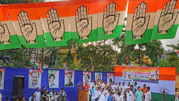 Panchayat Election 2023: তৃণমূল ভেঙে বাড়ছে কংগ্রেস, মনোনয়ন পর্ব মেটার পরও বদলায়নি ছবিটা