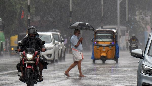Cyclone Biparjoy: আরব সাগরের বুক চিরে ধেয়ে আসছে ঘূর্ণিঝড় বিপর্যয়! ঝড়ের গতিবিধি কবে কোথায়