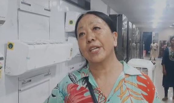 তীব্র দাবদাহে দার্জিলিং-এ বেড়েছে এসির চাহিদা! যোগান দিতে হিমসিম বিক্রেতারা