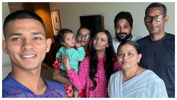 Yashasvi Jaiswal: ভারতীয় দলে পুত্র, খবর শুনে চোখে জল যশস্বীর বাবার