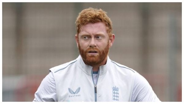 Ashes 2023: প্রতিবাদীকে পাঁজাকোলা করে তুলে মাঠের বাইরে করলেন বেয়ারস্টো, ভিডিও ভাইরাল