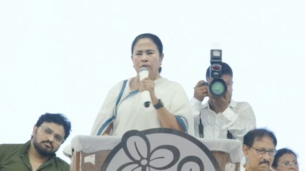 Panchayat Election: ভাঙড়ের ঘটনায় তৃণমূলের হাত নেই, নাম না করে নৌশাদকে নিশানা মমতার
