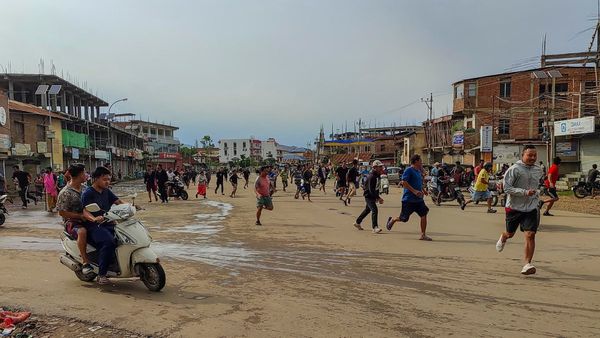 Manipur Violence: নতুন করে বাধল সংঘর্ষ, ইম্ফলে নামল ব়্যাফ, ফের অগ্নিগর্ভ পরিস্থিতি