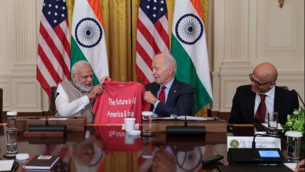 PM Modi US Visit: মোদীকে বিশেষ AI টি-শার্ট উপহার বাইডেনের! কী বৈশিষ্ট এই পোশাকের?