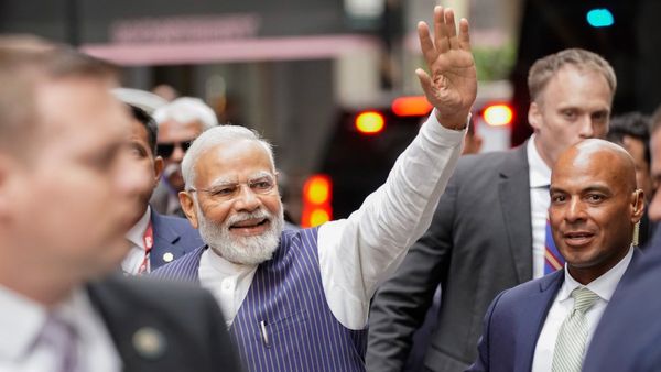 Narendra Modi's USA visit:আন্তর্জাতিক যোগ দিবসে মোদীকে নিশানা! 'ক্যামেরাসন' কটাক্ষ কংগ্রেসের