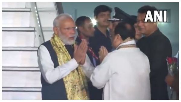 Modi Returns: ৬ দিনের USA ও মিশর সফর সেরে দেশে ফিরলেন মোদী! নাড্ডার কাছে জানতে চাইলেন দেশের পরিস্থিতি নিয়ে