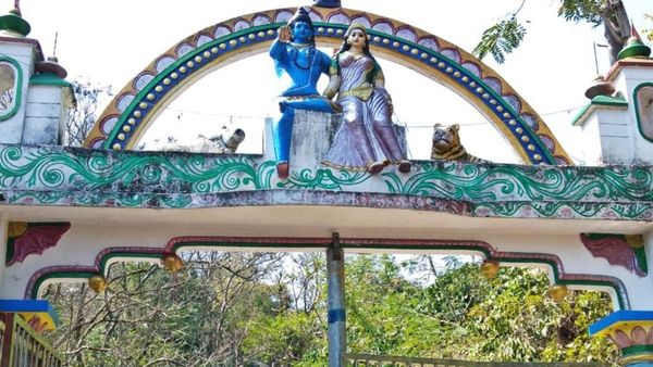 Travel: এখানে পাঁচটি কুণ্ডর মধ্যে অবস্থান করেন মহাদেব, কলকাতার কাছেই বেড়িয়ে আসুন এই শৈবতীর্থ থেকে