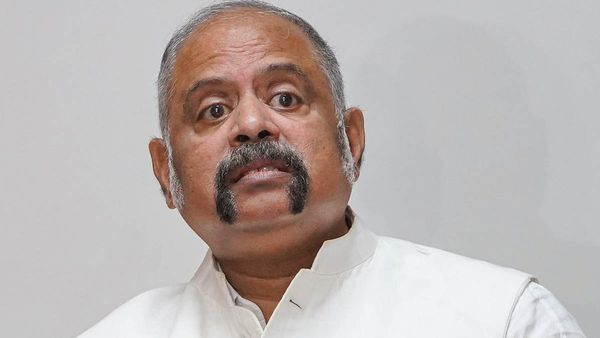 পঞ্চায়েত ভোটের মনোনয়ন ভিডিওগ্রাফি করার নির্দেশ, আদালতের পর্যবেক্ষণে ঘুম ভাঙল কমিশনের