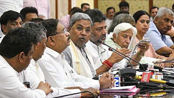 বিল মেটাতে হবে জুলাই পর্যন্ত, তারপরই বিনামূল্যে ২০০ ইউনিট বিদ্যুৎ সরবরাহ কর্নাটকে