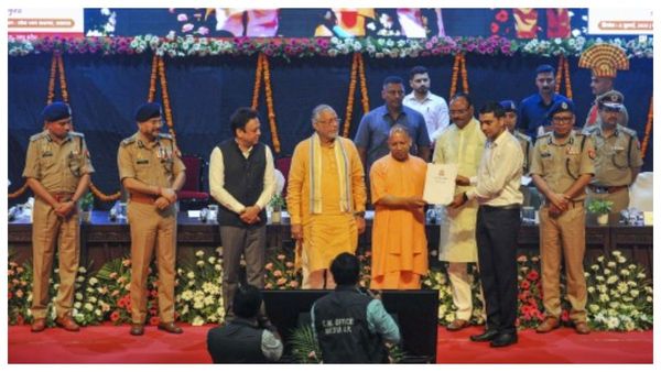 Yogi Adityanath: মহিলাদের বিরুদ্ধে হওয়া অন্যায়ের প্রতিকারে বড় সাফল্য উত্তর প্রদেশ সরকারের