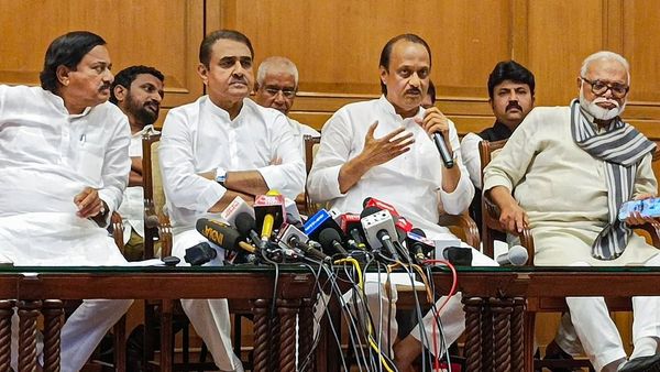 Pawar-Play in Maharashtra: এনসিপি-তে কাকা বনাম ভাইপোর লড়াইয়ে বরখাস্ত বিদ্রোহীরা