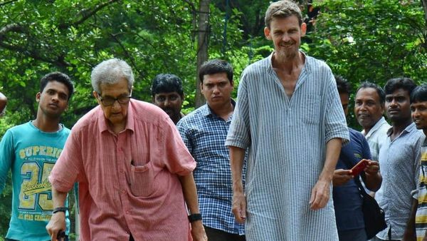 Amartya Sen: হিন্দু রাষ্ট্রের সঙ্গে যুক্ত অভিন্ন দেওয়ানি বিধি! ফের মোদী সরকারকে নিশানায় বিস্ফোরক অমর্ত্য সেন