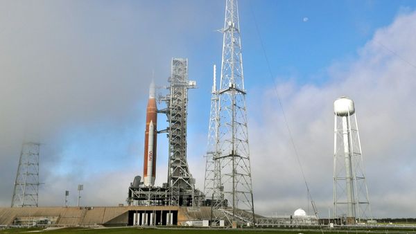 NASA in Moon Mission: আর্টেমিস ২ মিশনে ৪ নভোচারী চাঁদে পাড়ি দেবে, সিমুলেশন প্রক্রিয়া শুরু নাসার