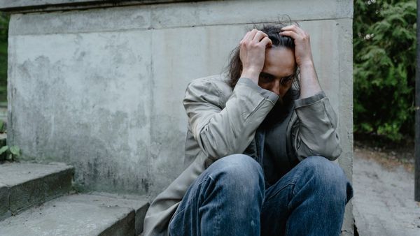 Richest Beggar: ছেঁড়া জামা, হাতে একটা ভাঙা বাটি! জানেন বিশ্বের ধনীতম ভিক্ষুকের সম্পত্তির পরিমাণ?