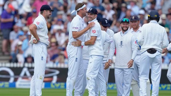 Stuart Broad: স্টুয়ার্ট ব্রডের আচমকা অবসর ঘোষণা, ওভালে ইংল্যান্ডকে জিতিয়েই ক্রিকেটকে গুডবাই জানাতে চান