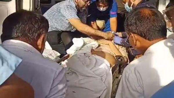 বুদ্ধদেব ভট্টাচার্য ফুল ভেন্টিলেশন সাপোর্টে, নিউমোনিয়ার সঙ্গে শ্বাসযন্ত্রে সমস্যা প্রকট