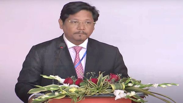 Mob in CM office: মুখ্যমন্ত্রীর অফিস ঘেরাও করে গণবিক্ষোভ! অগ্নিগর্ভ মেঘালয়ে হামলা-অনশন