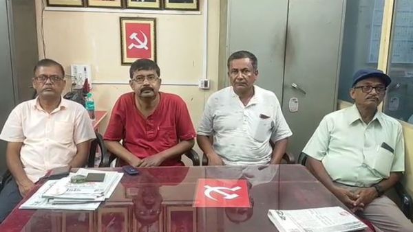 তৃণমূলে মোহভঙ্গ ২৪ ঘণ্টাতেই! সিপিএমে ঘরওয়াপসি পঞ্চায়েত নির্বাচনে বিজয়ী প্রার্থীর