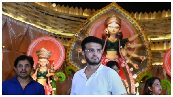 Sourav Ganguly Birthday: ছদ্মবেশী সৌরভ, শিখ সেজে সাক্ষী থাকলেন বাবুঘাটে পাড়ার প্রতিমা নিরঞ্জনের