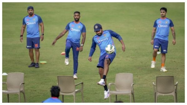 Indian Cricket Team: টেস্টের প্রস্তুতি শুরুর আগে ক্যারিবিয়ান দ্বীপপুঞ্জে অন্য খেলায় ব্যস্ত বিরাট-রোহিতরা