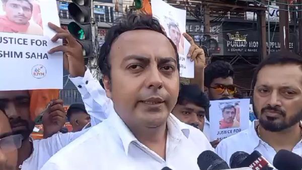 বিজেপির যুবনেতা খুনে উত্তপ্ত ইসলামপুর! শিলিগুড়ির হাসমি চকের বিক্ষোভে মুখ্যমন্ত্রীর পদত্যাগ দাবি যুব মোর্চার