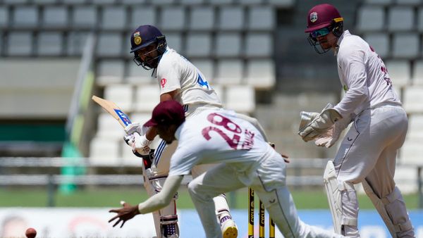 India vs West Indies 1st Test: রোহিত ঈর্ষণীয় নজিরে বিরাটের পরেই, যশস্বীকে নিয়ে ভারতকে দাঁড় করালেন মজবুত ভিতে