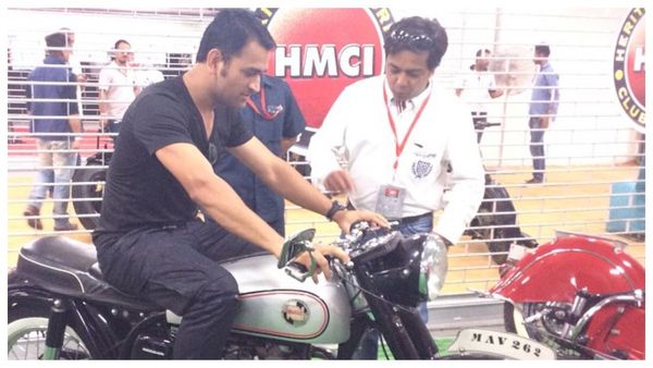 MS Dhoni’s Bike's Collection: গ্যারাজ না শো-রুম, মাহির বাইকের কালেকশন দেখে অবাক ভেঙ্কটেশ প্রসাদও, দেখুন ভিডিও