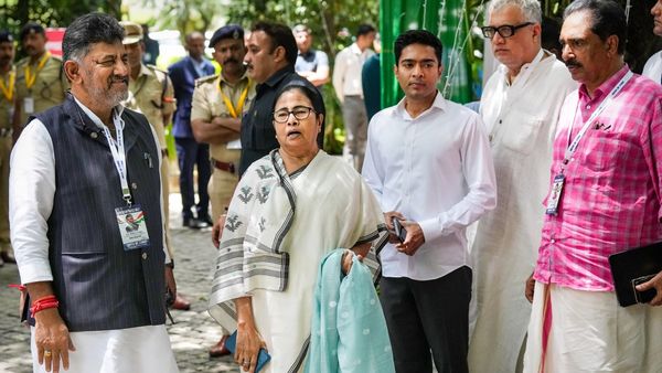 Bengaluru Opposition Meeting: NDA-কে চ্যালেঞ্জ, জিতবে INDIA-ই, ফলপ্রসূ ইতিবাচক বৈঠক শেষে প্রত্যয়ী মমতা