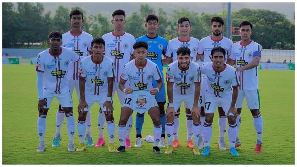 Mohun Bagan Super Giant: তরুণ স্ট্রাইকারকে পেতে আগ্রহী একাধিক দল, ছাড়বে মোহনবাগান?