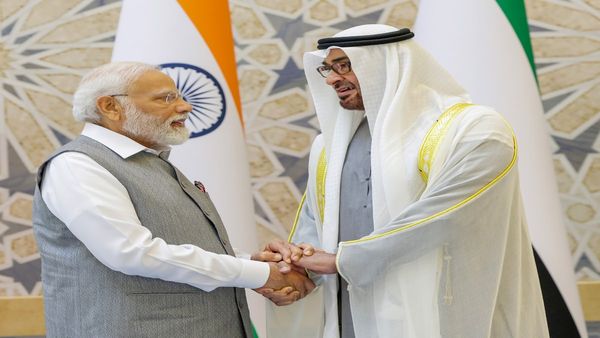 Modi in UAE: ভারতীয়রা আপনাকে সত্যিকারের বন্ধু ভাবে, আমিরশাহীর রাষ্ট্রপতিকে সৌহার্দ্র্যের বার্তা মোদীর