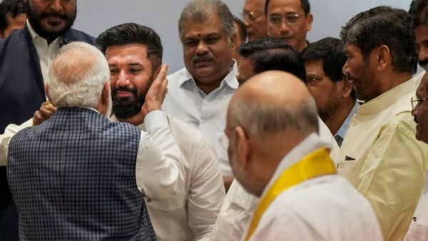 NDA Meeting: 'কংগ্রেস করা প্রণব দা-কে ভারতরত্ন দিয়েছিলাম আমরাই', মনে করালেন মোদী