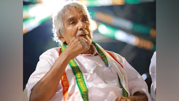 Oommen Chandy: প্রয়াত কেরলের প্রাক্তন মুখ্যমন্ত্রী! রাজনৈতিক মহলে শোকের ছায়া
