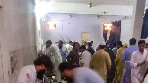 Blast In Pakistan: পাকিস্তানে রাজনৈতিক সমাবেশে ভয়াবহ বিস্ফোরণ, মৃত ও আহতের সংখ্যা বেড়ে চলেছে